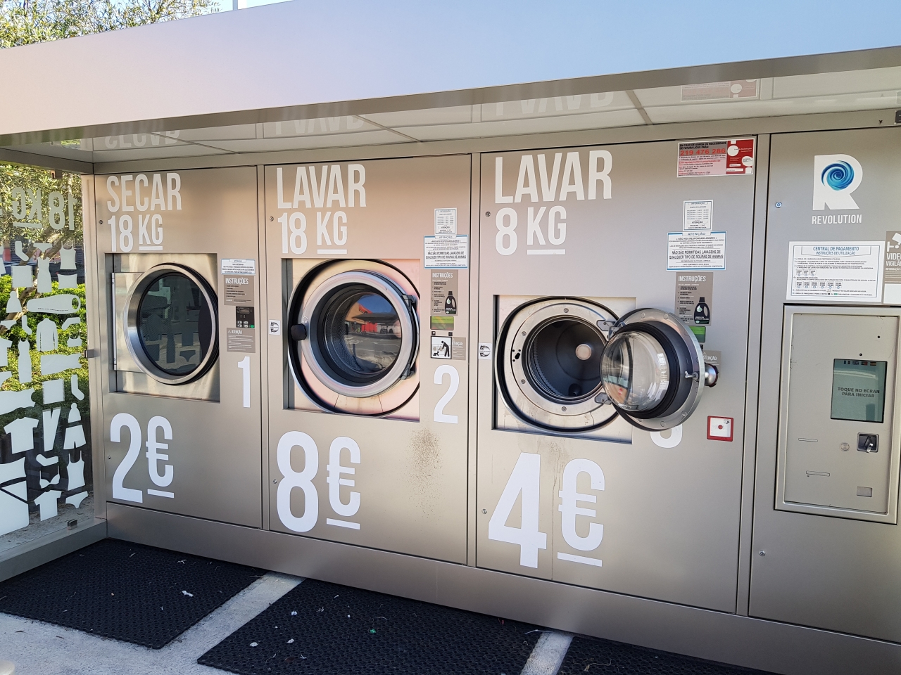 öffentliche Waschmasch. in Portugal
