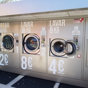 öffentliche Waschmasch. in Portugal
