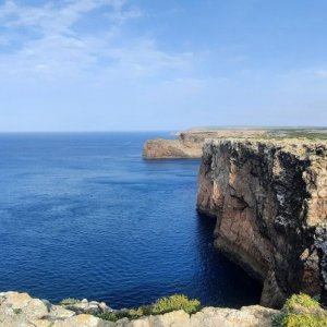 Medium 'Klippen in Sagres' im Album 'Portugal und vor allem Costa Vicentina im Dezember 2024'