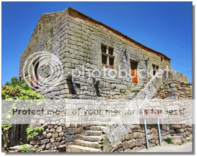 CasaLoba640_02.jpg