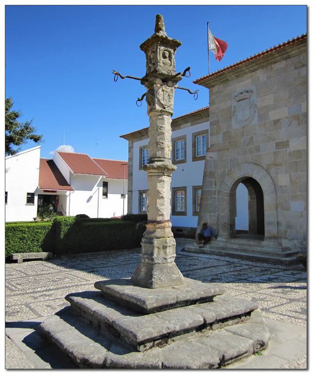 PelourinhoFreioEspada01.jpg
