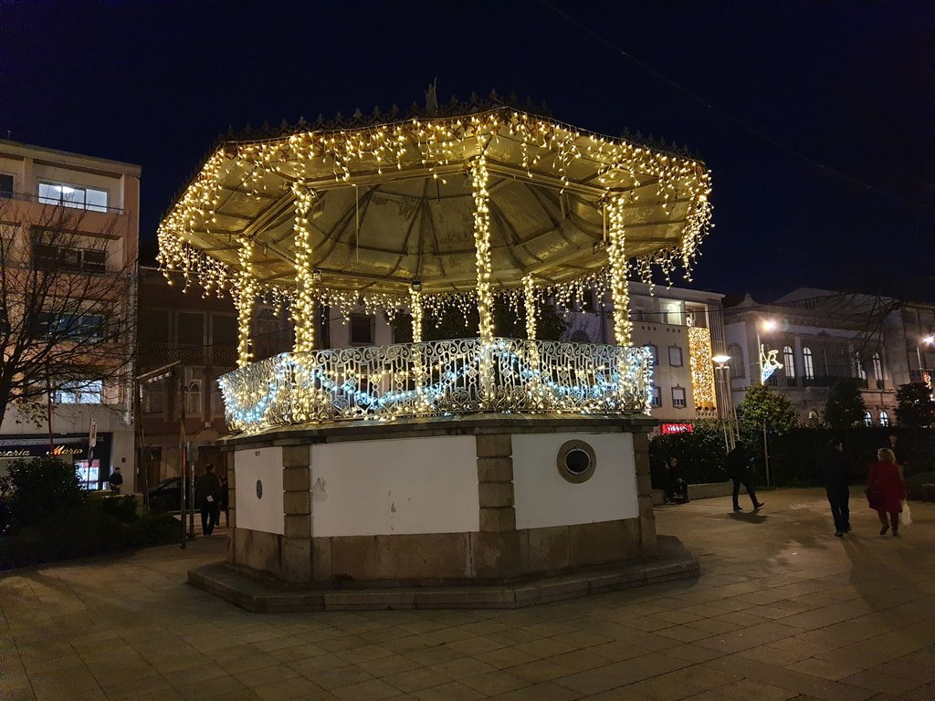 37370627qa.jpg