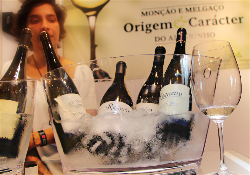 Feira-_Vinho-_Grande_Escolhas2017_800_06.jpg