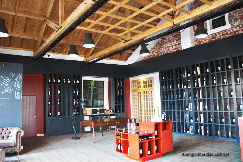 Companhia_das_Leziacuterias800-01_zpsjr9gdl6s.jpg