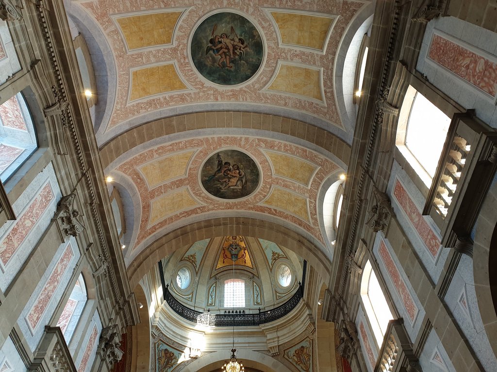 37693940ov.jpg