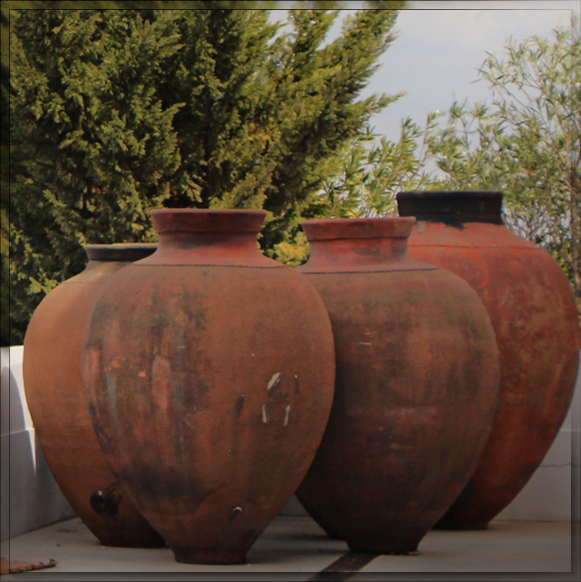 Amphora-_Talha_zpskze1x6mp.jpg