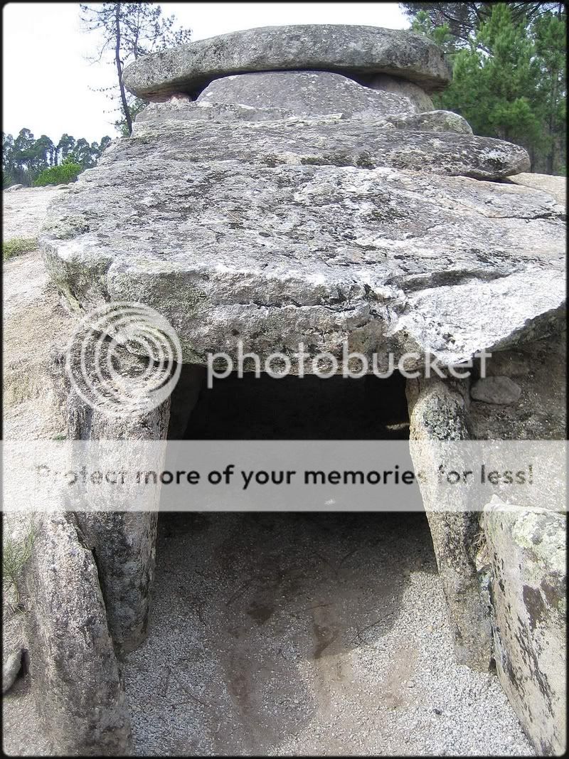 Dolmen04.jpg